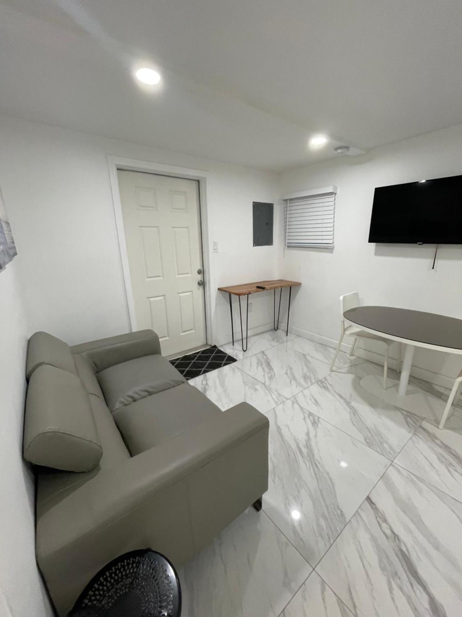 Downtown Ftl Apartments On The River Fort Lauderdale Buitenkant foto